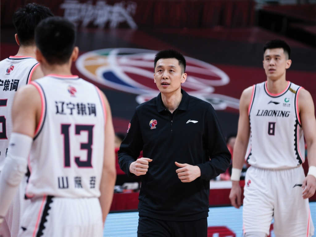 不仅仅依靠 不仅仅依靠